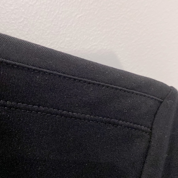 💥2 for $20💥Versace jeans couture top Size S - Picture 6 of 6